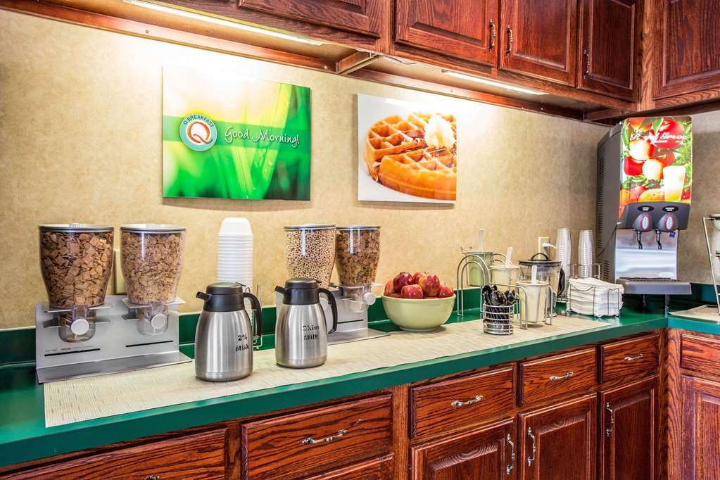 Quality Inn Cheraw Ресторан фото