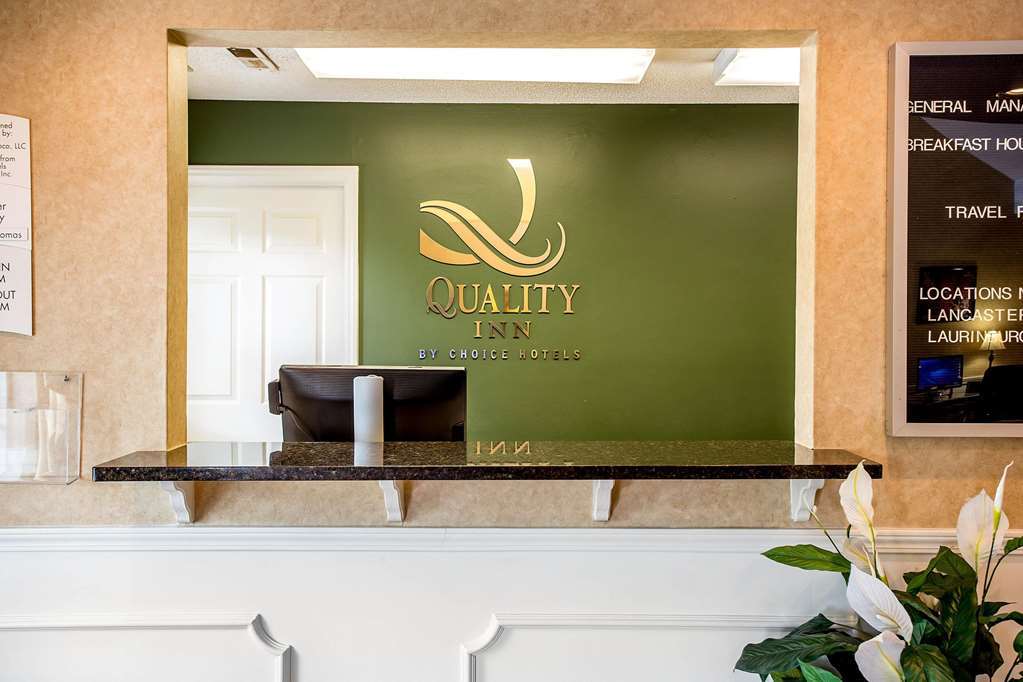 Quality Inn Cheraw Интерьер фото